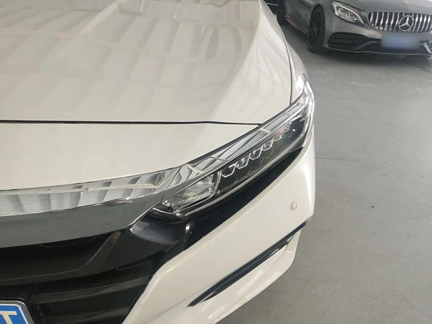 Honda Accord 2018 260TURBO Elite Edition China VI — миниатюра 8