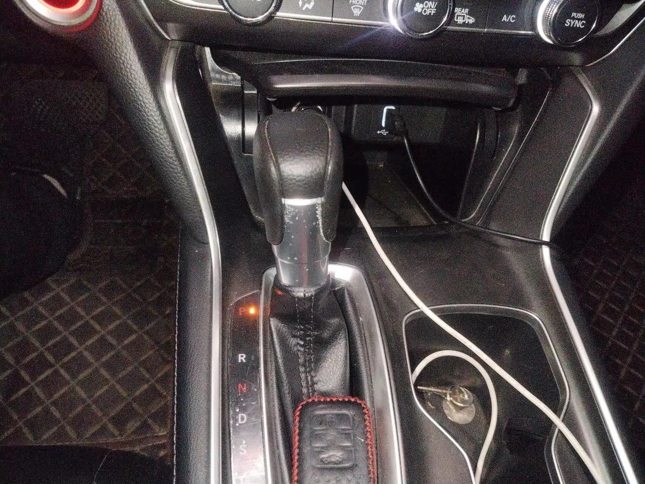 Honda Accord 2018 230TURBO Comfort Version National V — миниатюра 14