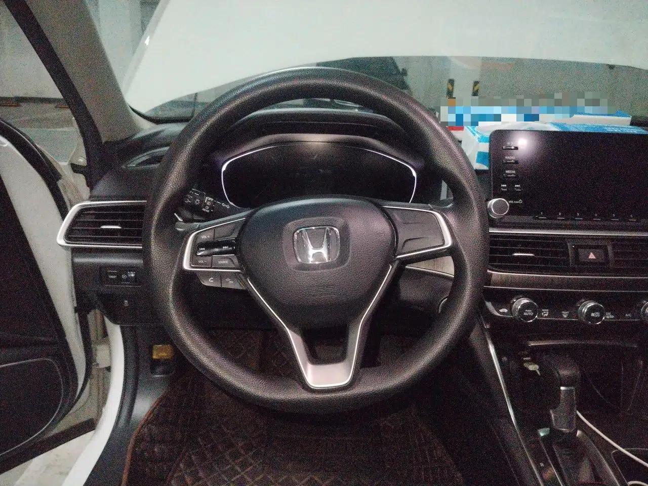 Honda Accord 2018 230TURBO Comfort Version National V — миниатюра 10