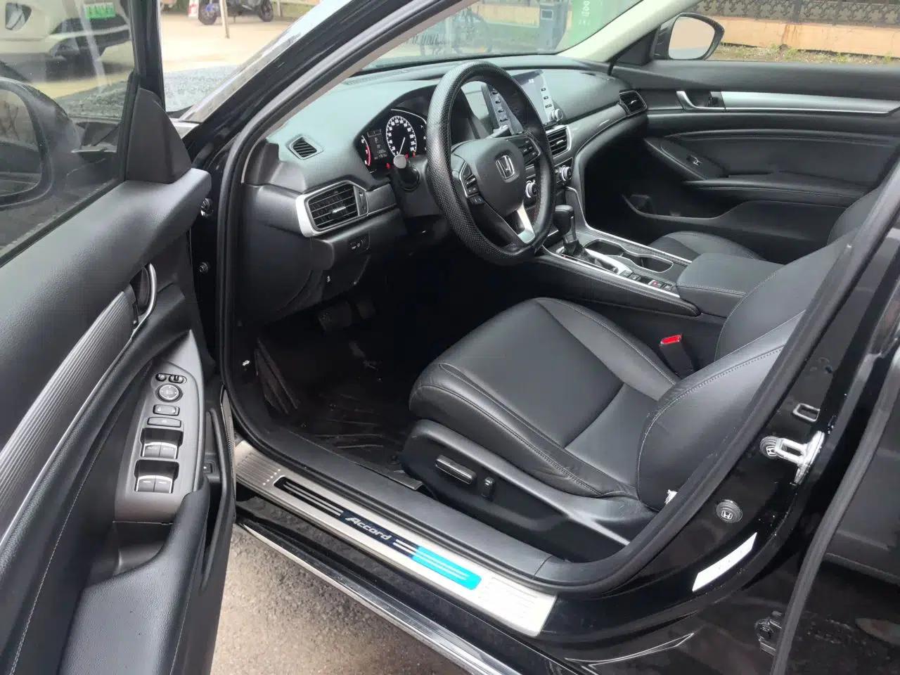 Honda Accord 2018 260TURBO Elite Edition China VI — миниатюра 16