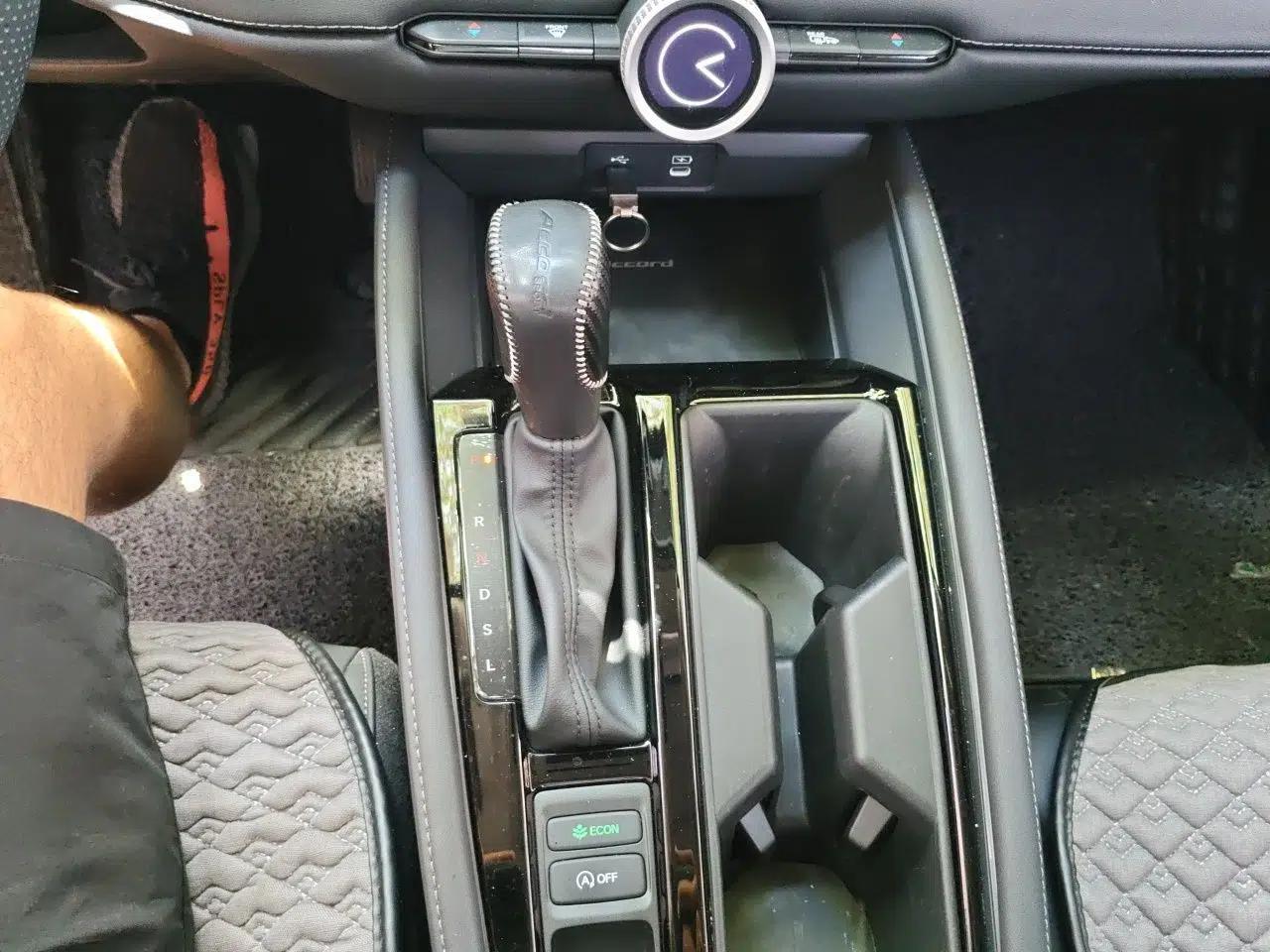 Honda Accord 2024 260TURBO Luxury Edition — миниатюра 14