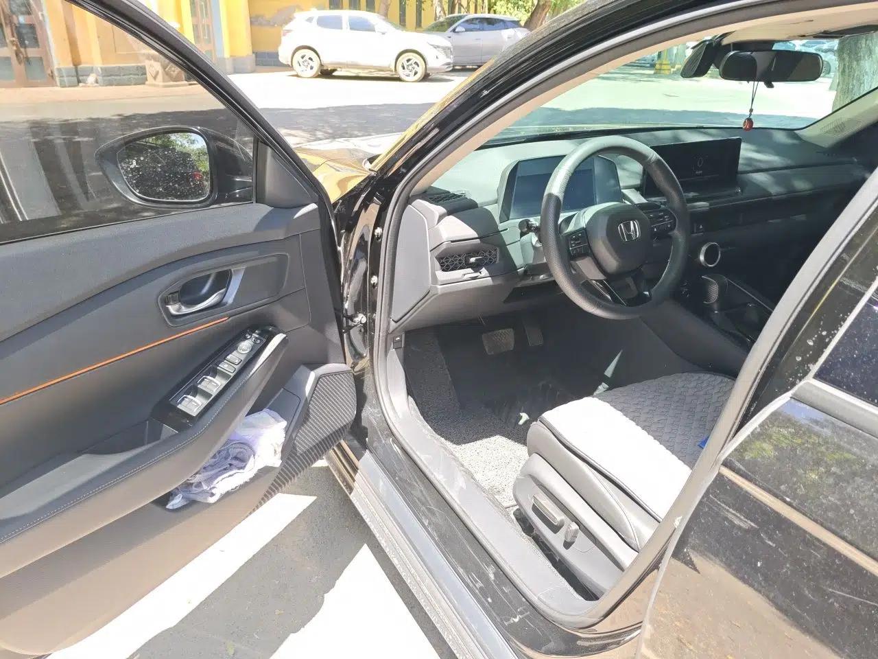 Honda Accord 2024 260TURBO Luxury Edition — миниатюра 16