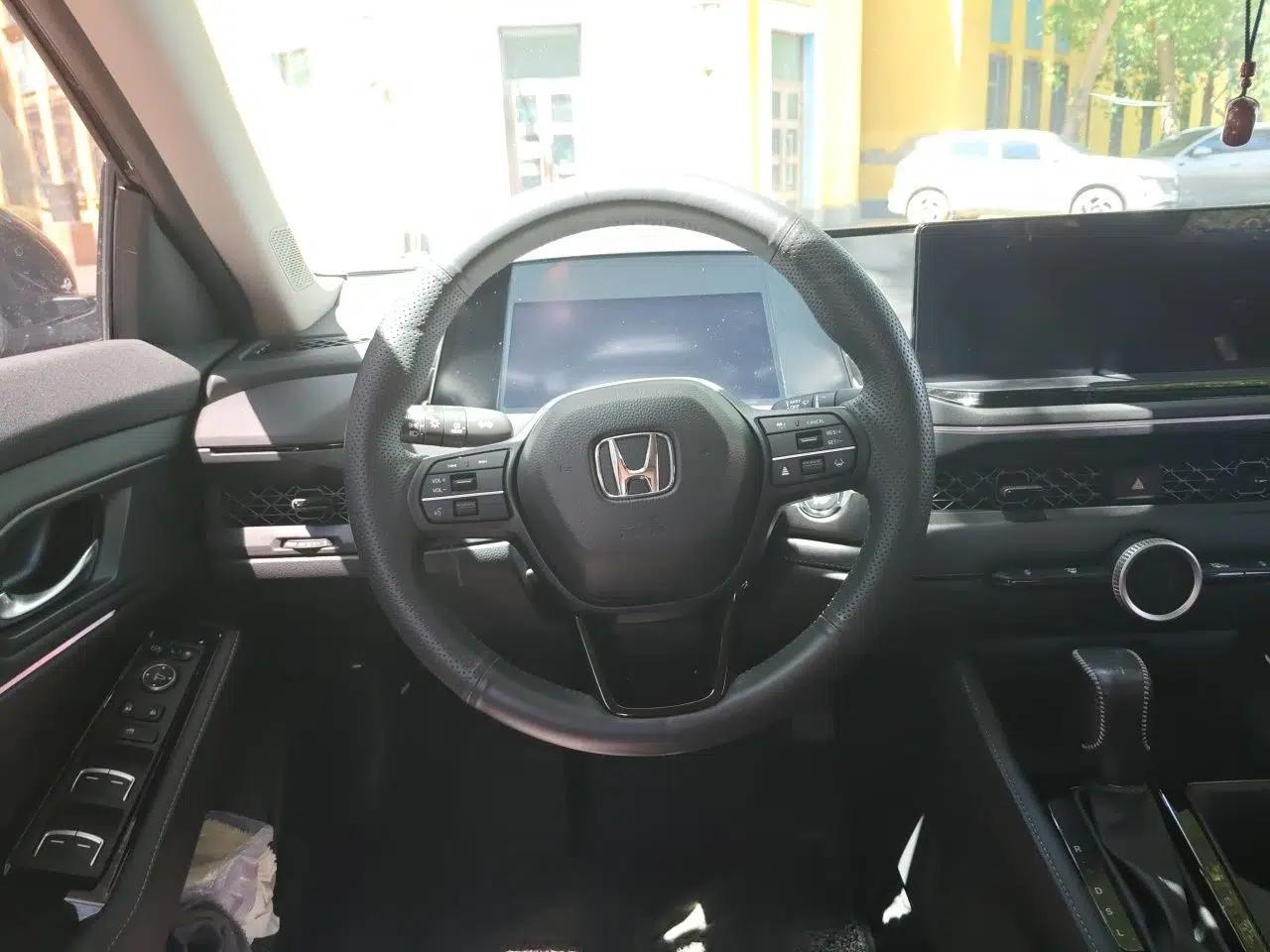 Honda Accord 2024 260TURBO Luxury Edition — миниатюра 10