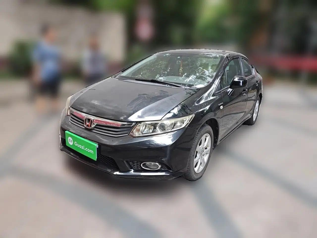 Honda Civic 2012 1.8L automatic comfort version — миниатюра 1