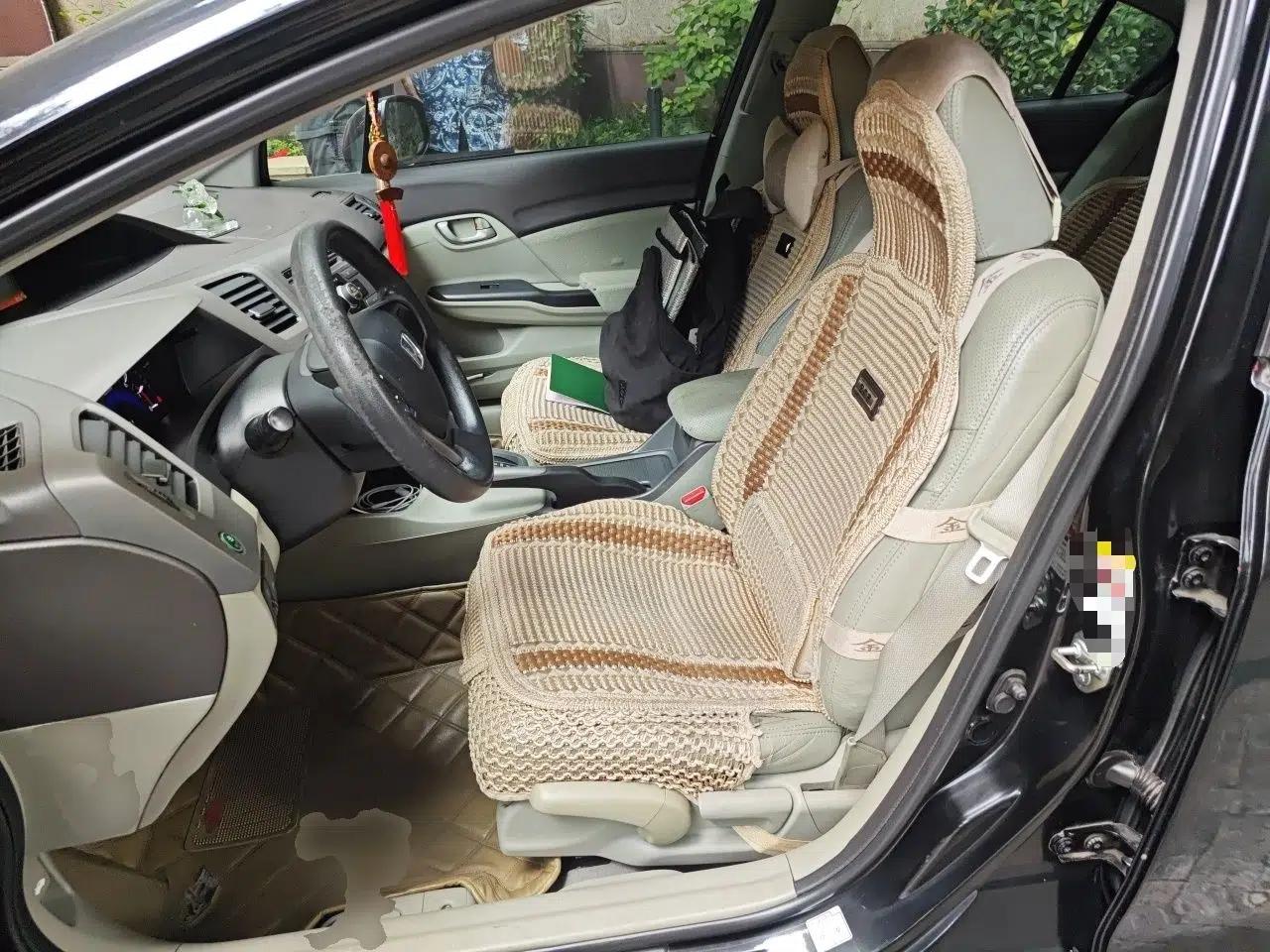 Honda Civic 2012 1.8L automatic comfort version — миниатюра 15