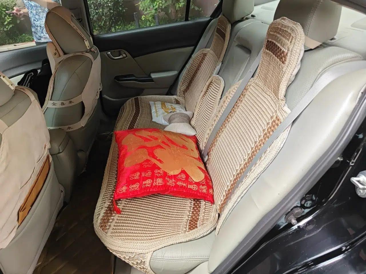 Honda Civic 2012 1.8L automatic comfort version — миниатюра 17