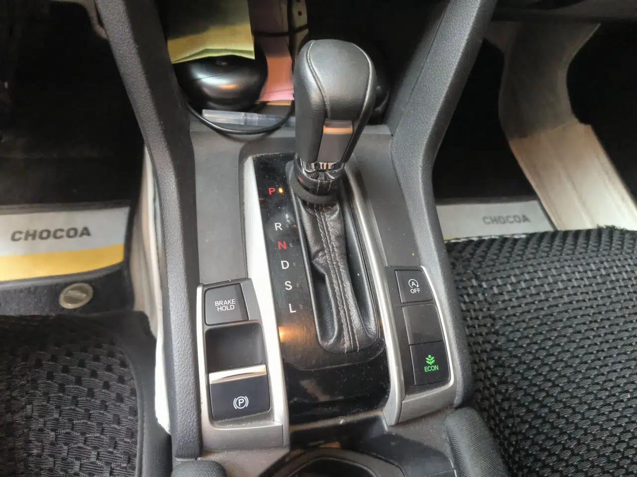 Honda Civic 2016 220TURBO CVT Luxury Edition — миниатюра 14