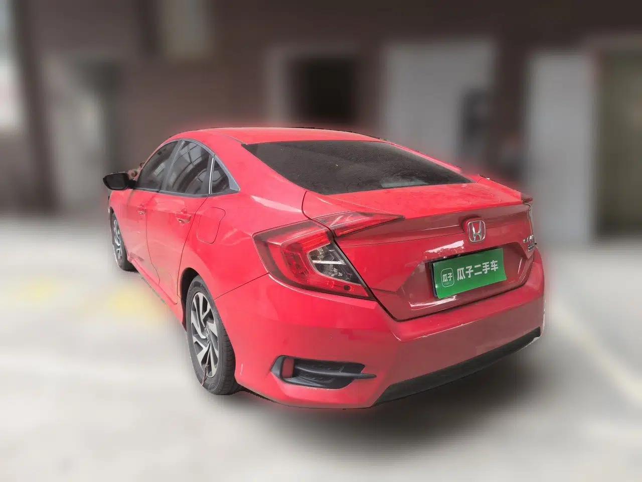 Honda Civic 2016 220TURBO CVT Luxury Edition — миниатюра 4