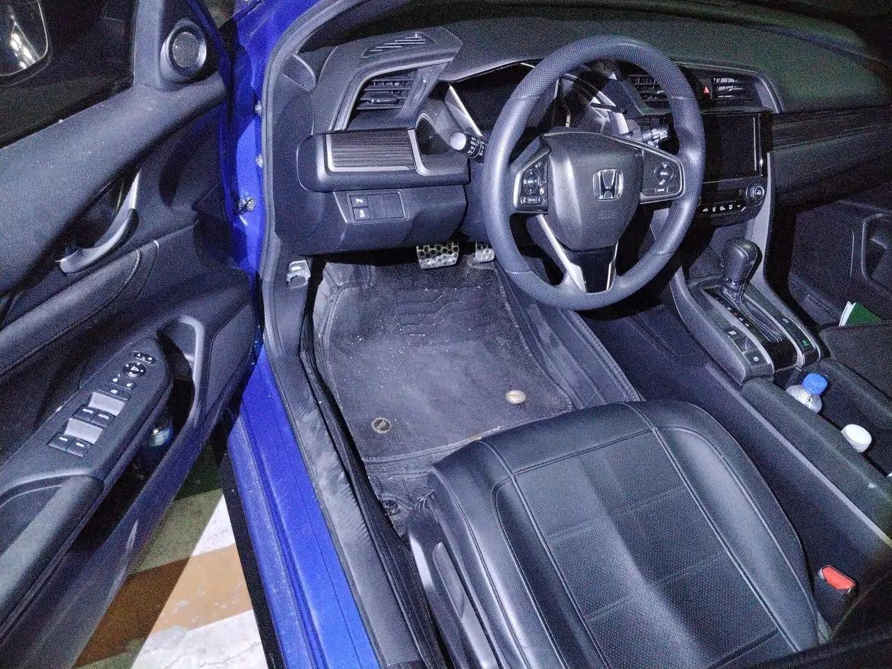 Honda Civic 2021 HATCHBACK 220TURBO CVT Trendy Cool Edition — миниатюра 16