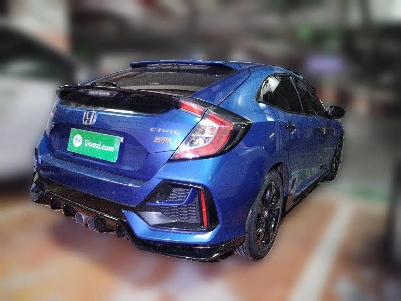 Honda Civic 2021 HATCHBACK 220TURBO CVT Trendy Cool Edition — миниатюра 6