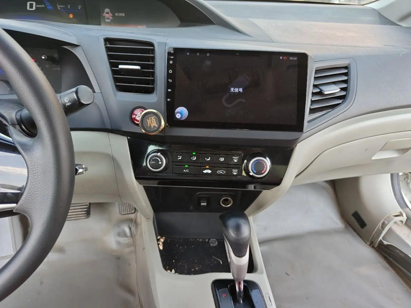 Honda Civic 2014 1.8L Automatic Classic Edition — миниатюра 23