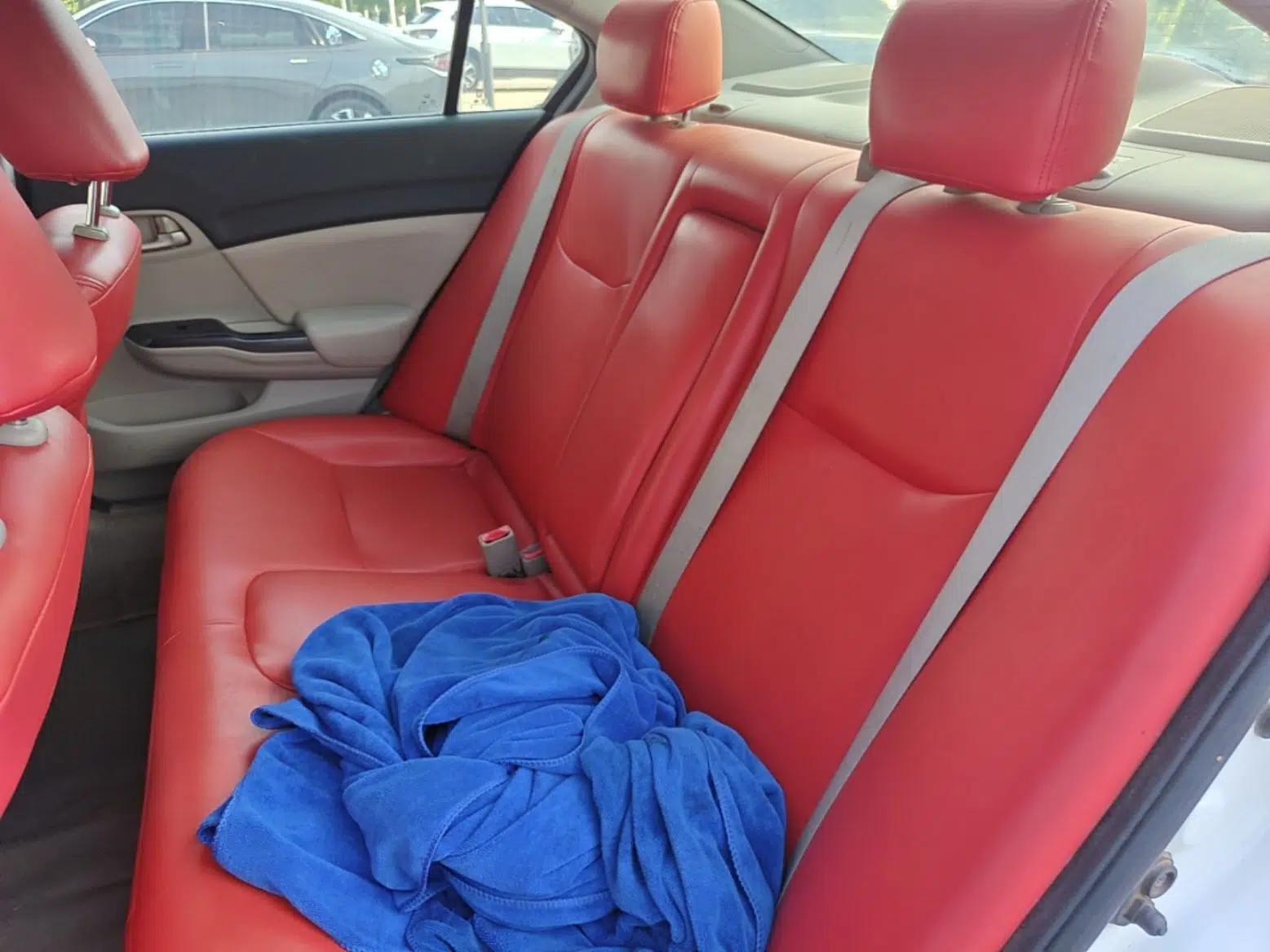 Honda Civic 2014 1.8L Automatic Classic Edition — миниатюра 28