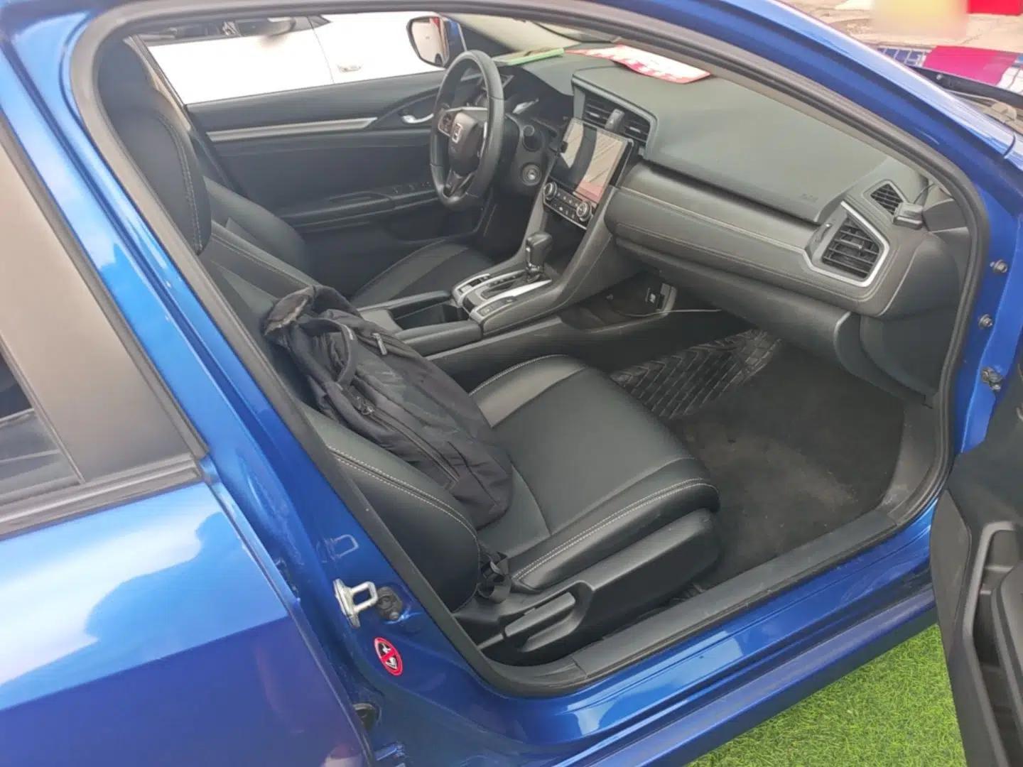 Honda Civic 2016 180TURBO CVT Comfort Version — миниатюра 19