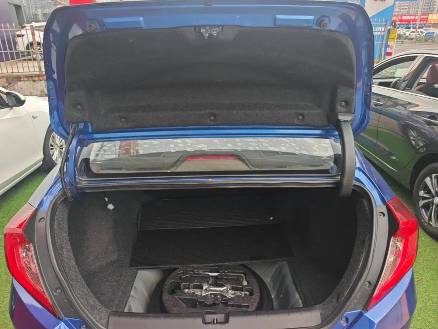 Honda Civic 2016 180TURBO CVT Comfort Version — миниатюра 22