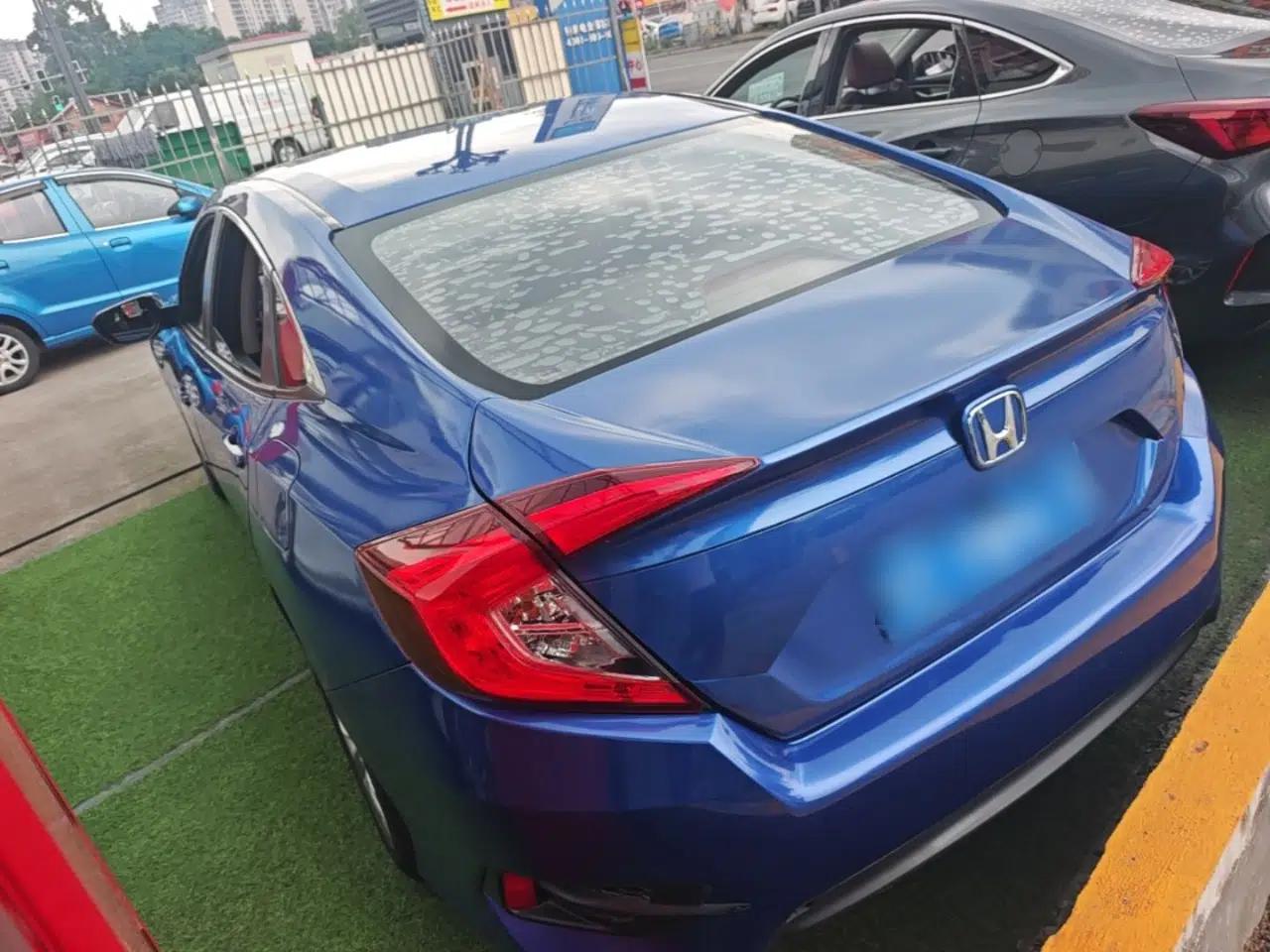 Honda Civic 2016 180TURBO CVT Comfort Version — миниатюра 4