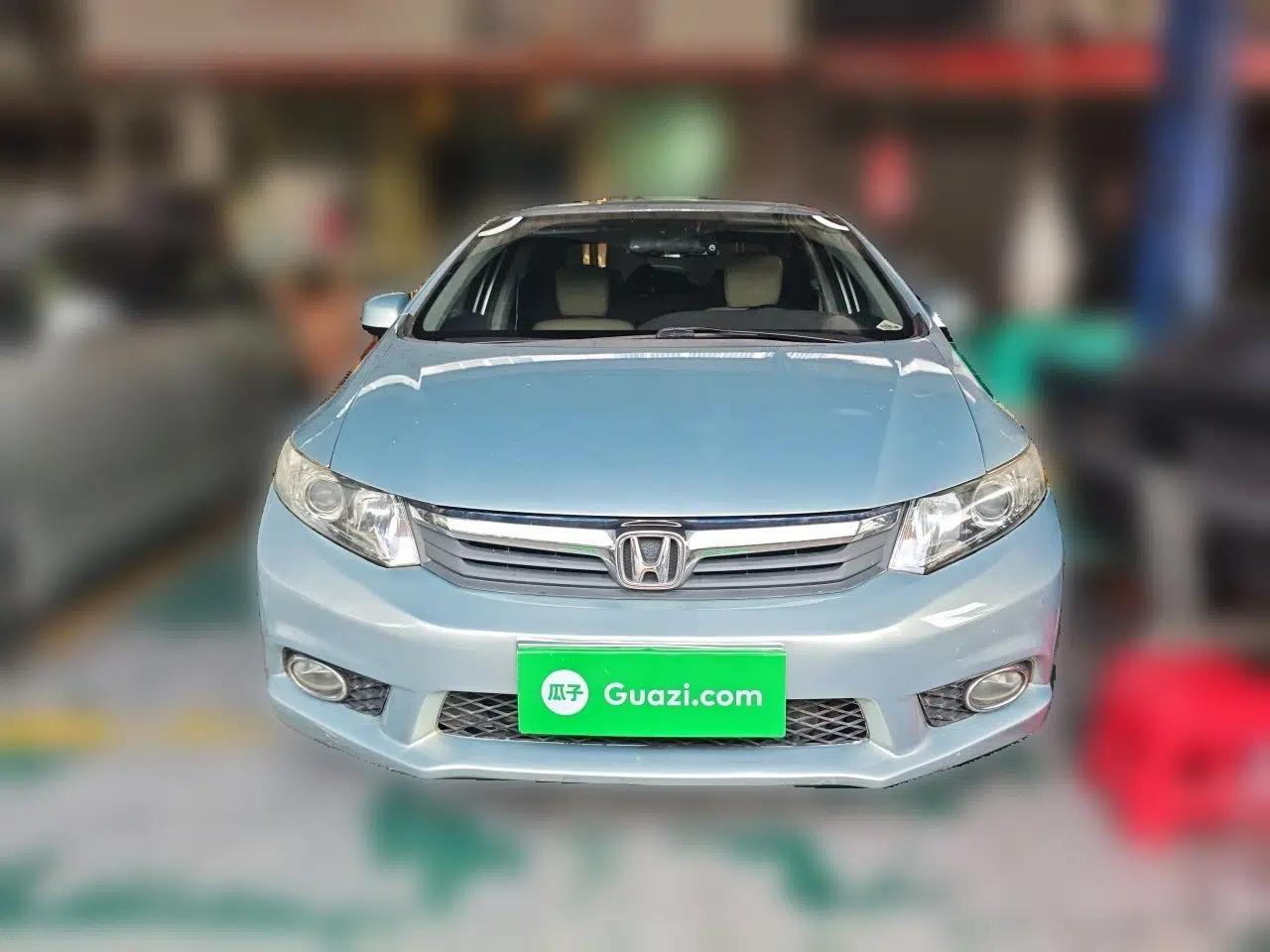 Honda Civic 2012 1.8L automatic comfort version — миниатюра 2