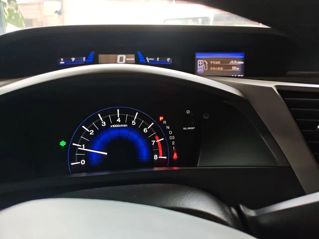 Honda Civic 2012 1.8L automatic comfort version — миниатюра 11