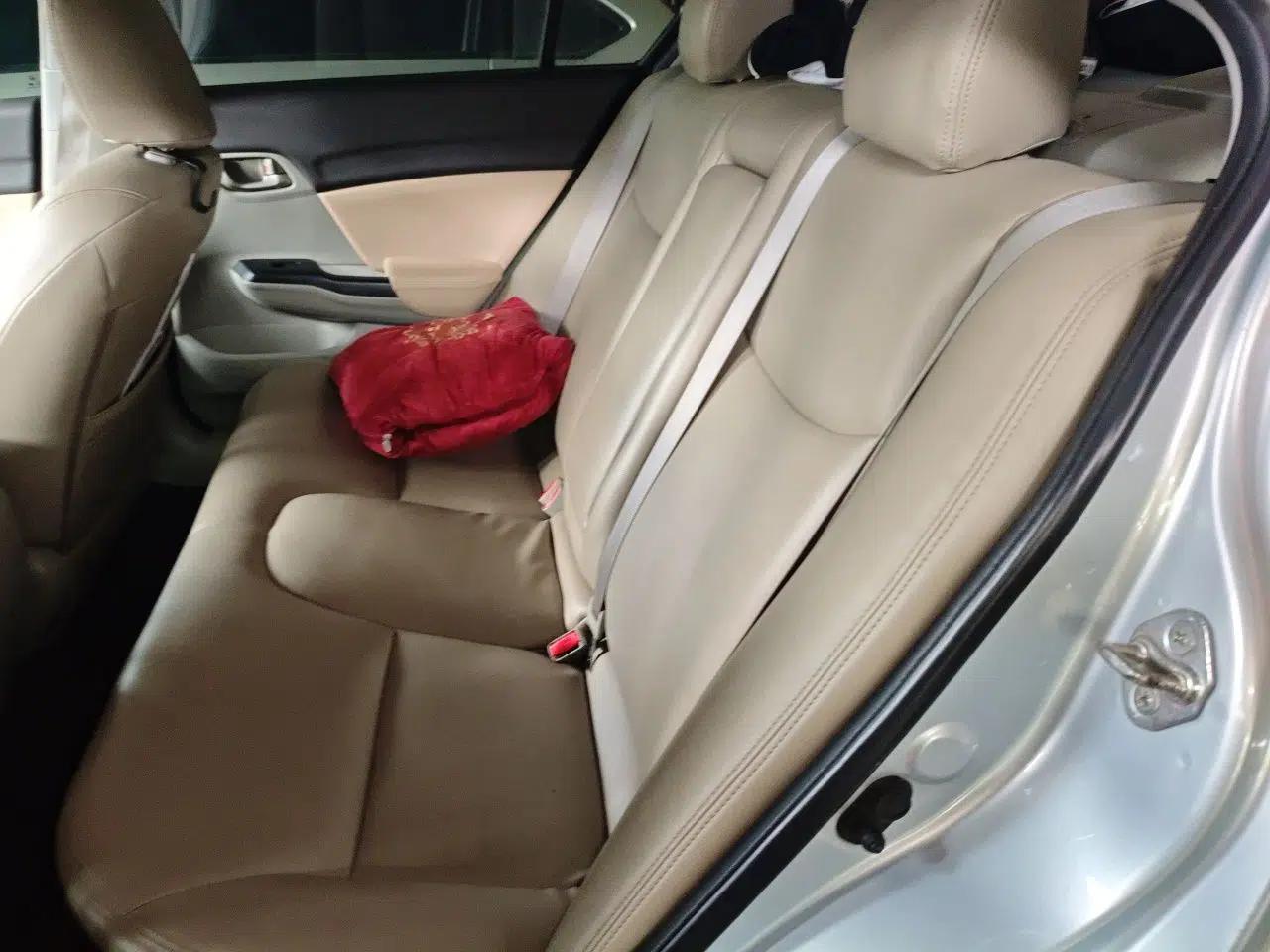 Honda Civic 2012 1.8L automatic comfort version — миниатюра 17