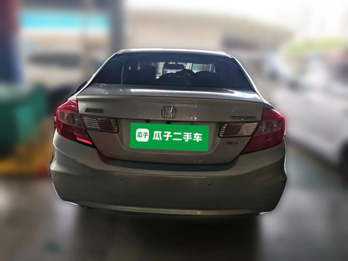Honda Civic 2012 1.8L automatic comfort version — миниатюра 5