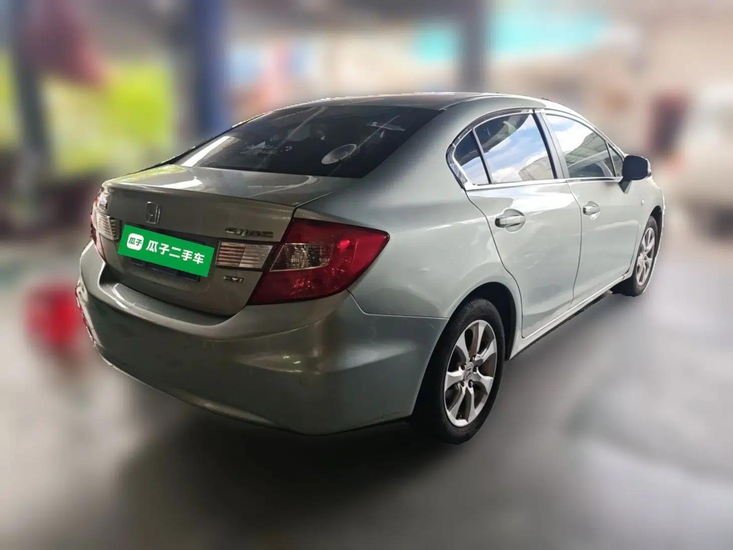 Honda Civic 2012 1.8L automatic comfort version — миниатюра 6