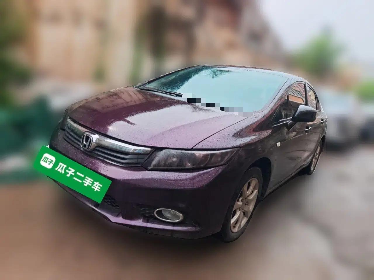 Honda Civic 2012 1.8L automatic comfort version — миниатюра 1