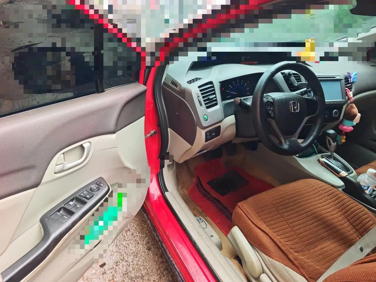 Honda Civic 2012 1.8L automatic comfort version — миниатюра 16