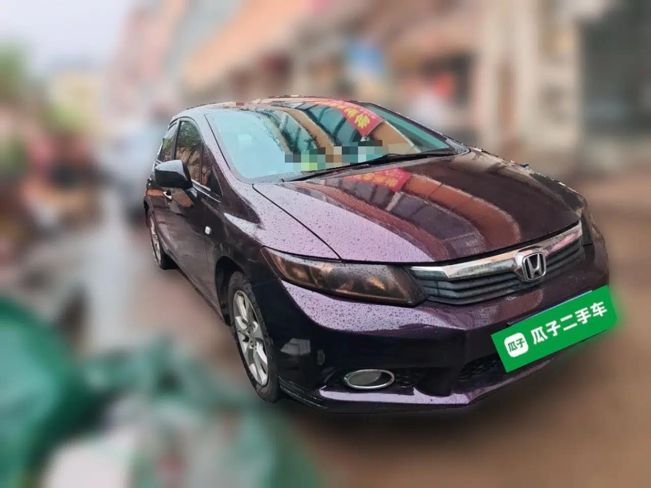 Honda Civic 2012 1.8L automatic comfort version — миниатюра 3
