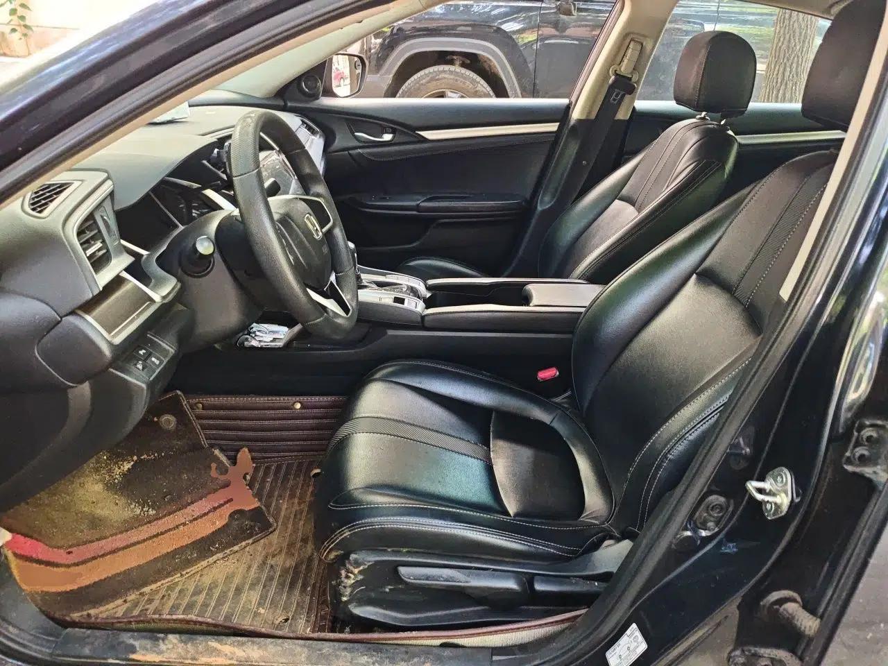 Honda Civic 2019 220TURBO CVT Dynamic Edition China V Emission Standard — миниатюра 15