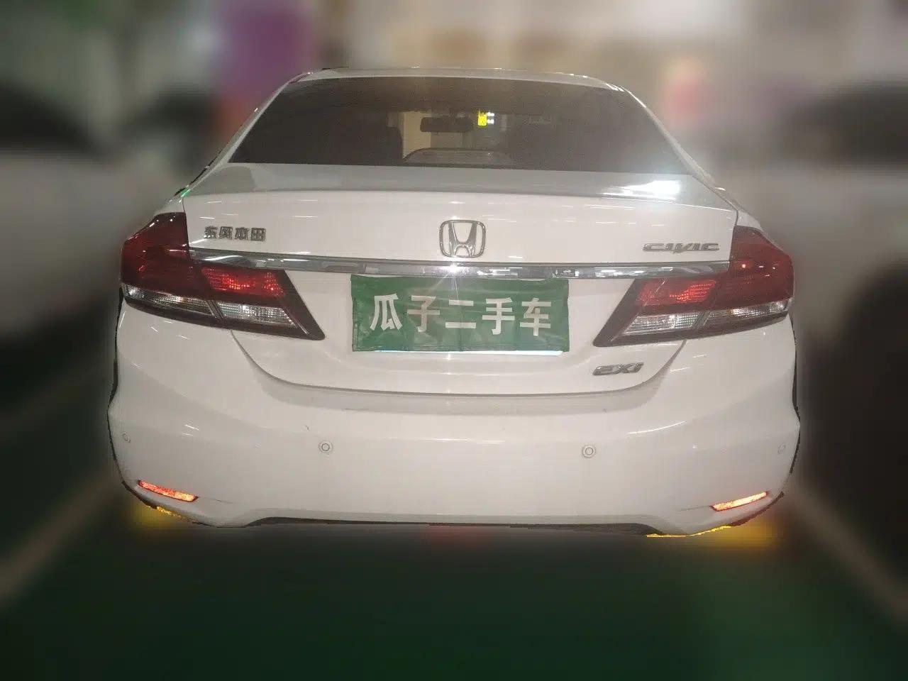 Honda Civic 2014 1.8L automatic comfort version — миниатюра 5