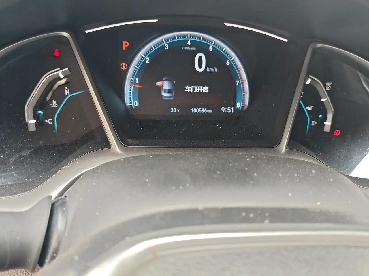 Honda Civic 2019 220TURBO CVT Dynamic Edition China V — миниатюра 12
