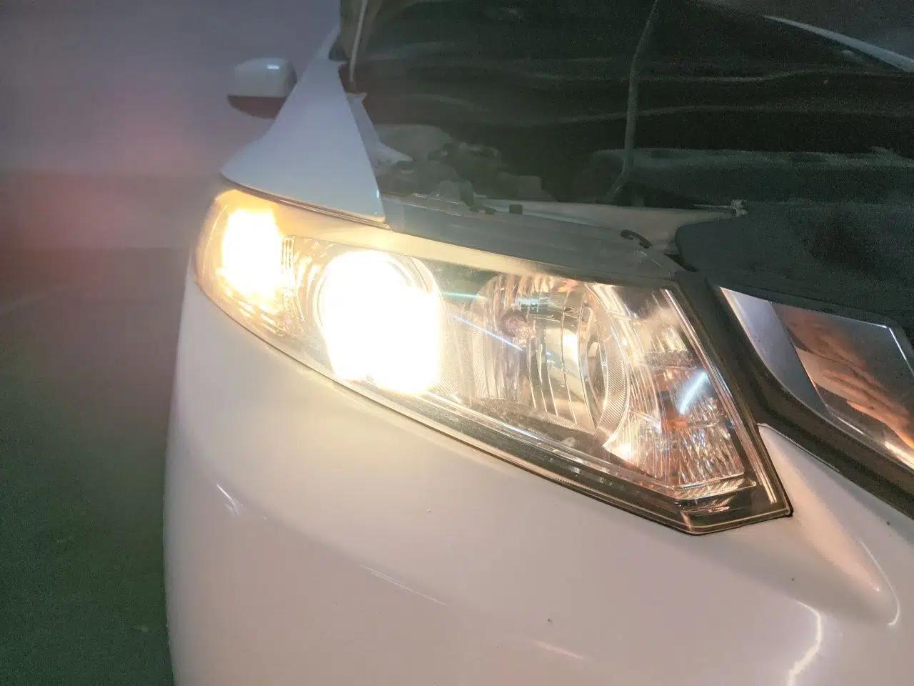Honda Civic 2014 1.8L automatic comfort version — миниатюра 7