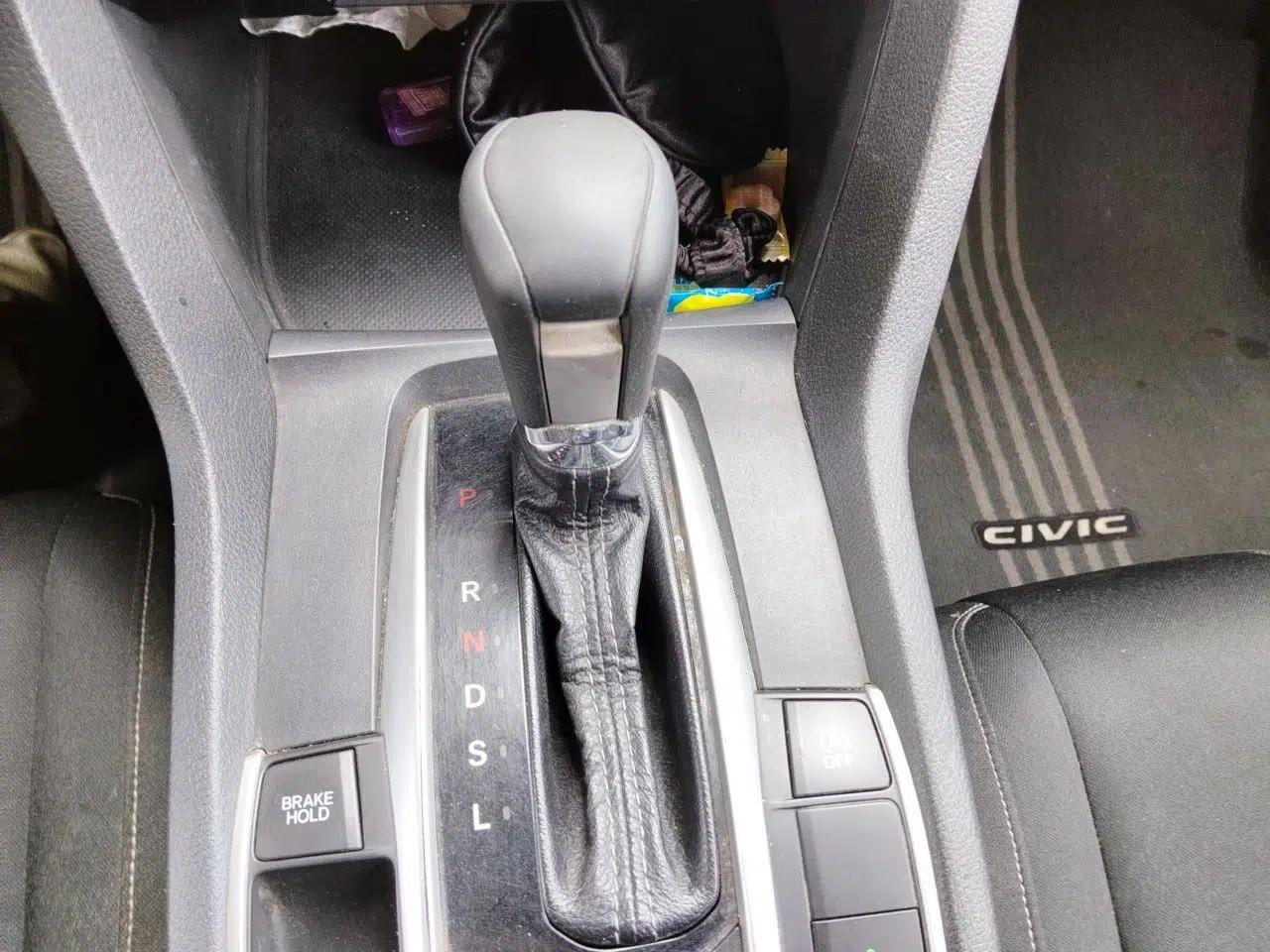 Honda Civic 2016 180TURBO CVT Comfort Version — миниатюра 14