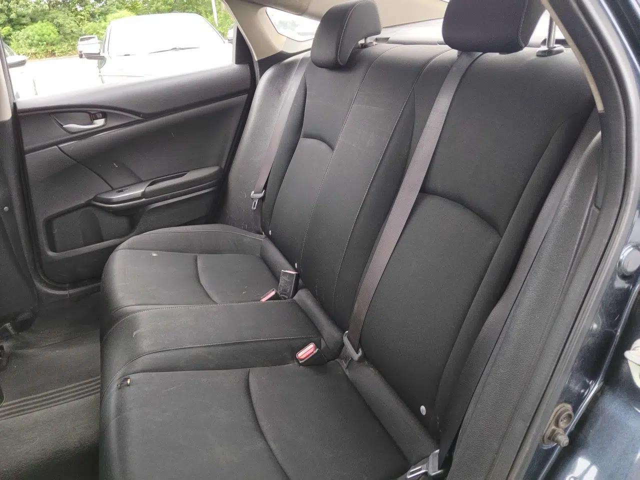 Honda Civic 2016 180TURBO CVT Comfort Version — миниатюра 17