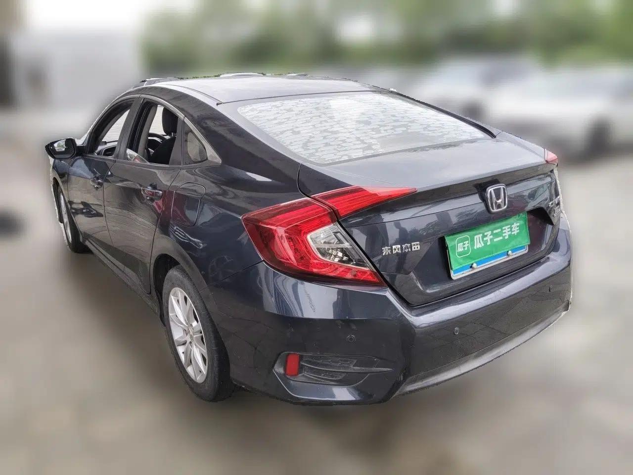 Honda Civic 2016 180TURBO CVT Comfort Version — миниатюра 4