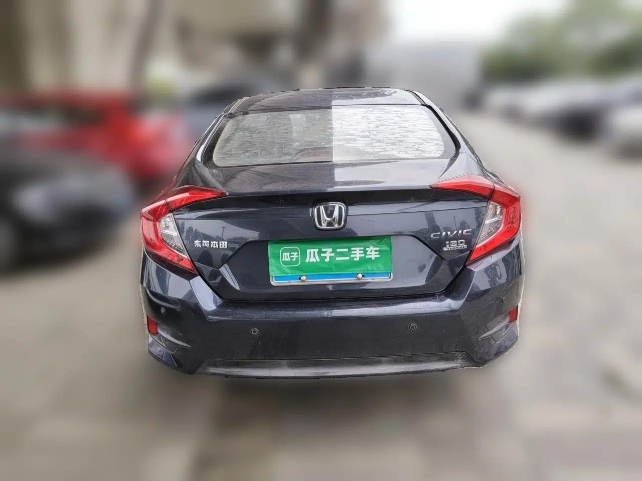 Honda Civic 2016 180TURBO CVT Comfort Version — миниатюра 5