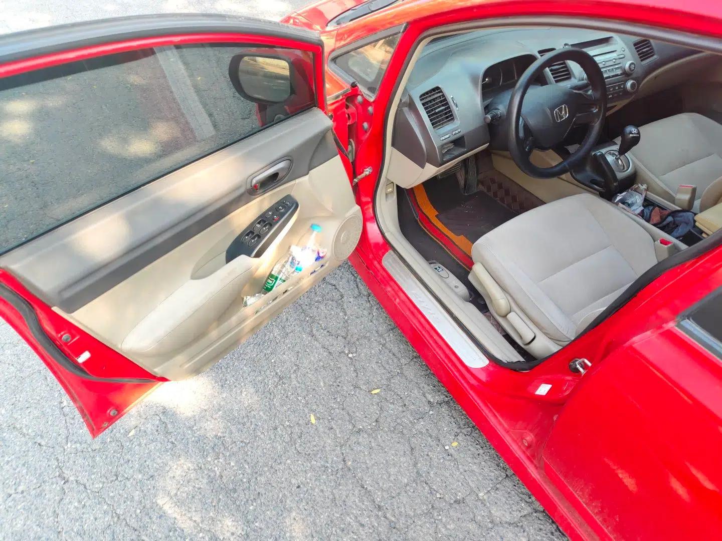 Honda Civic 2009 1.8L Automatic Classic Edition — миниатюра 16