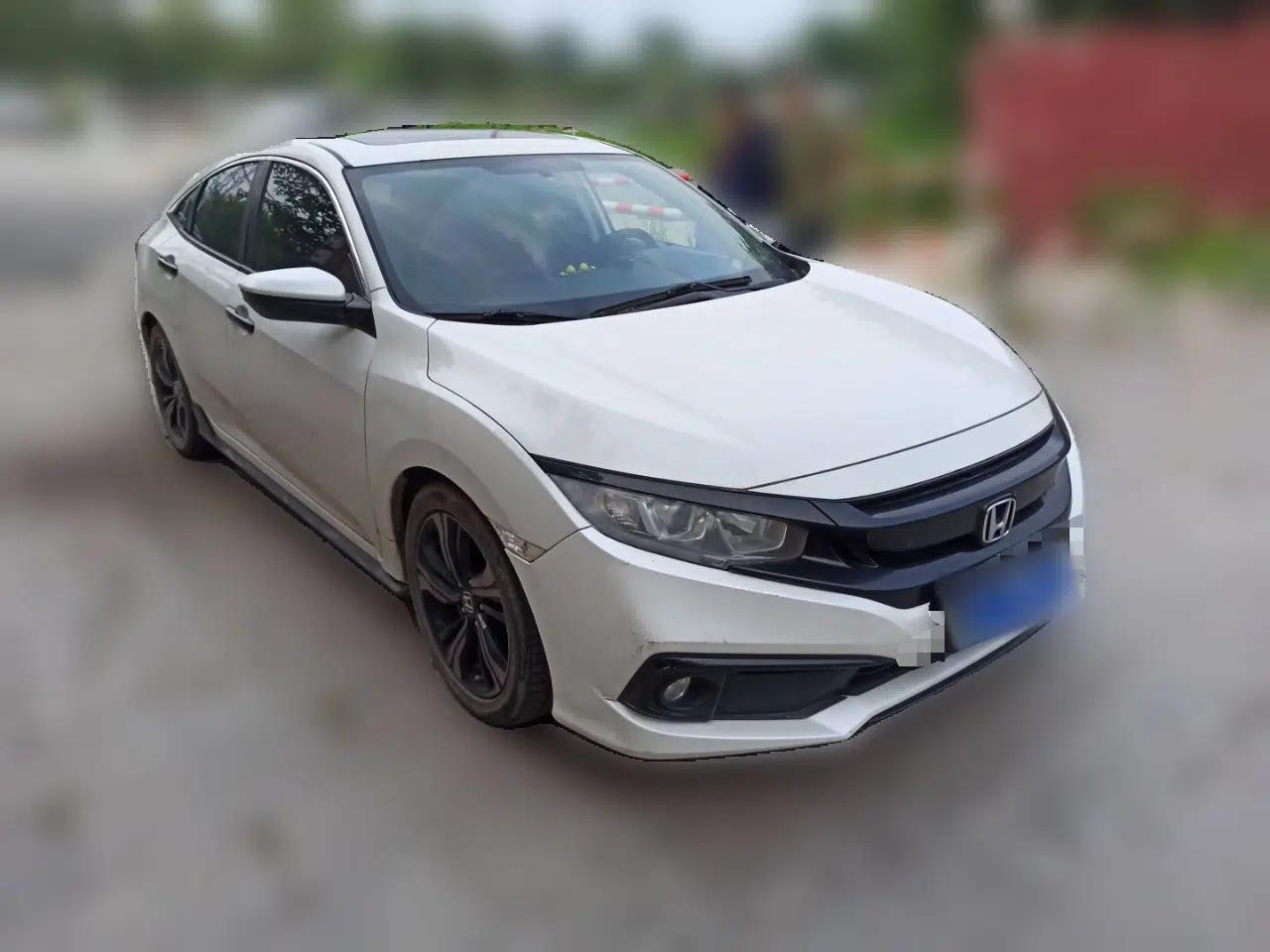 Honda Civic 2019 220TURBO CVT Dynamic Edition China V Emission Standard — миниатюра 3