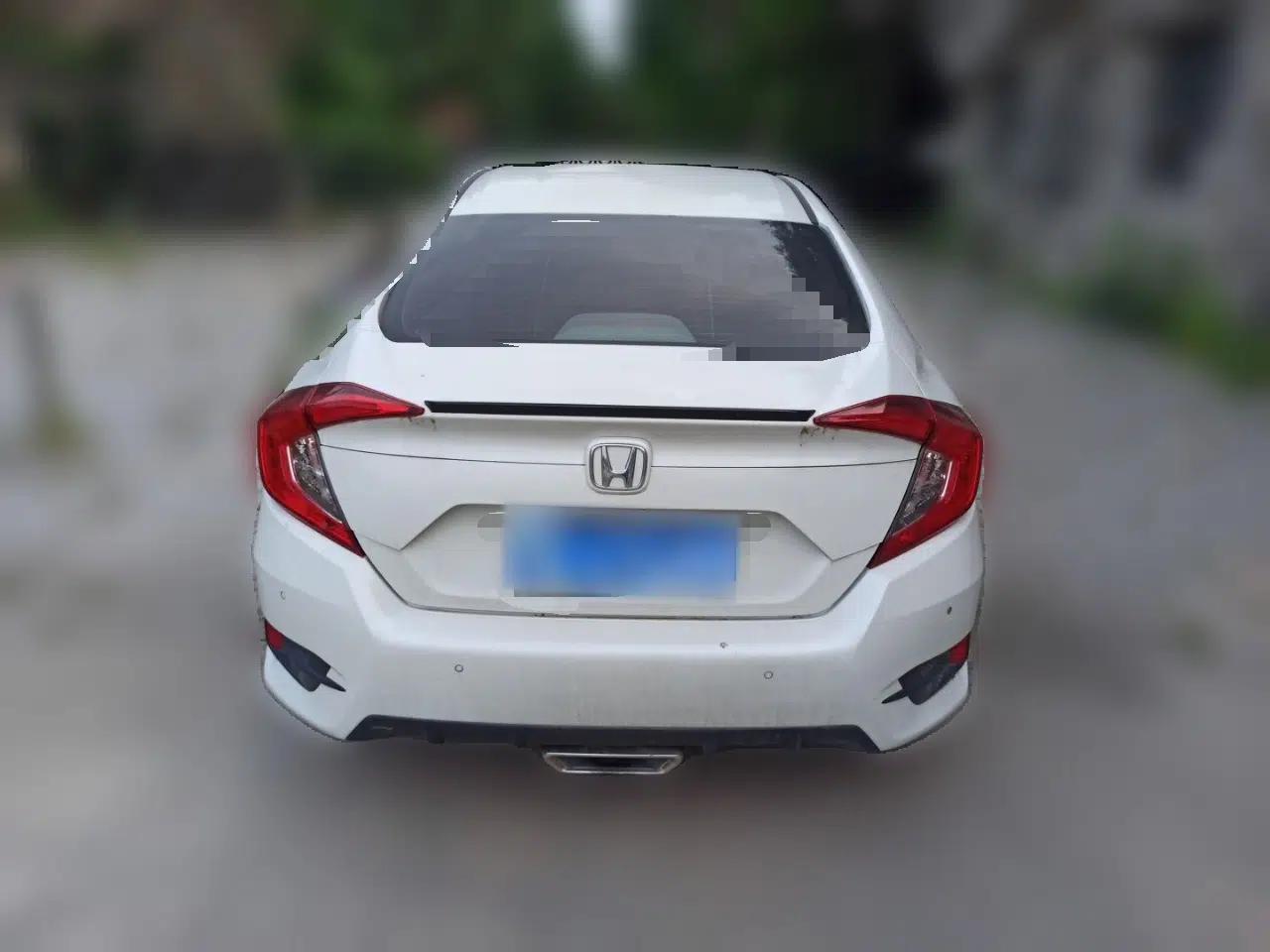 Honda Civic 2019 220TURBO CVT Dynamic Edition China V Emission Standard — миниатюра 5