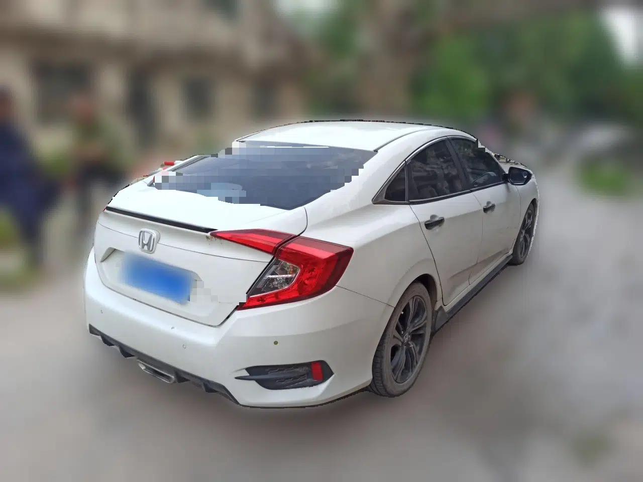 Honda Civic 2019 220TURBO CVT Dynamic Edition China V Emission Standard — миниатюра 6