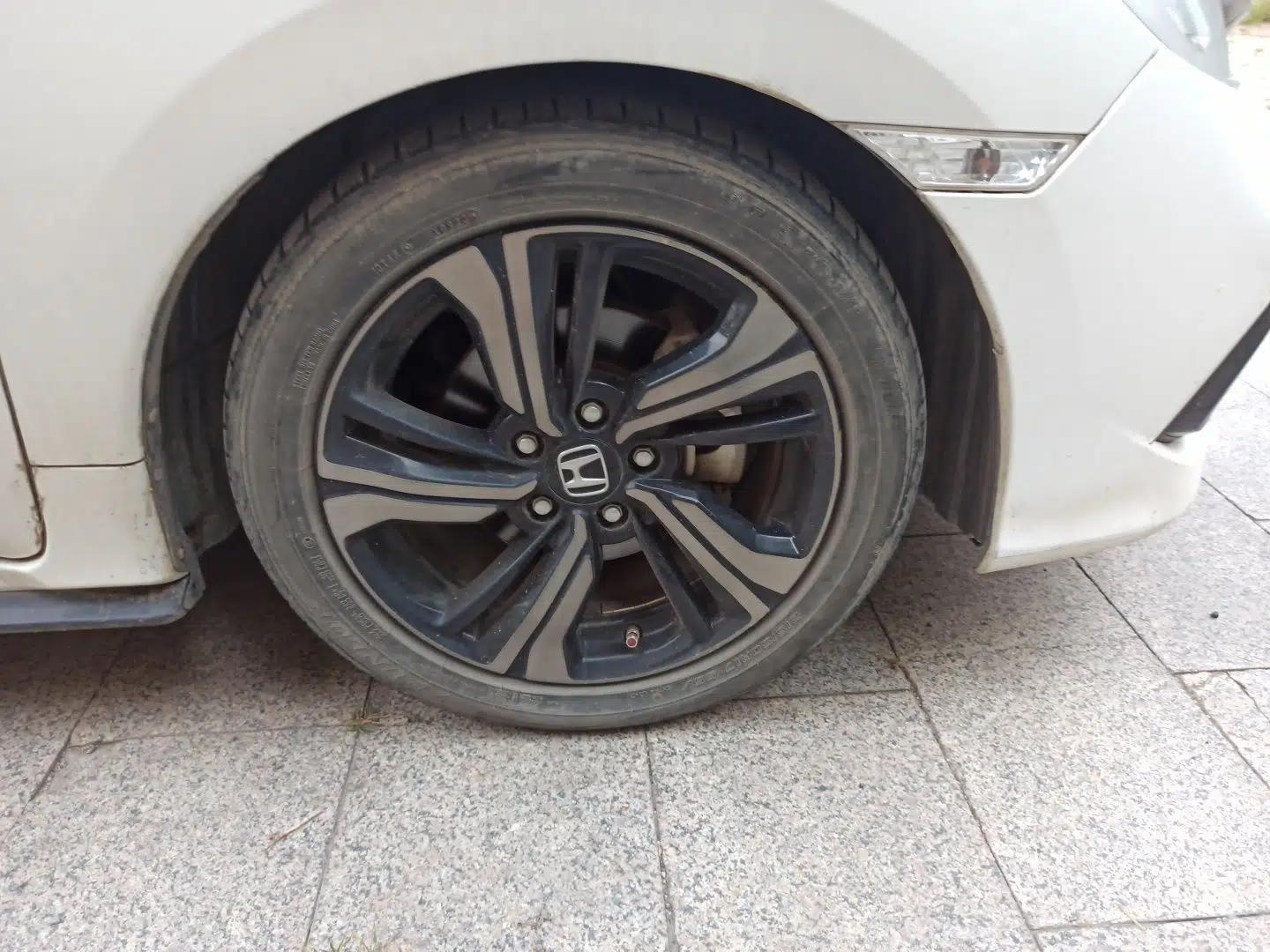 Honda Civic 2019 220TURBO CVT Dynamic Edition China V Emission Standard — миниатюра 8