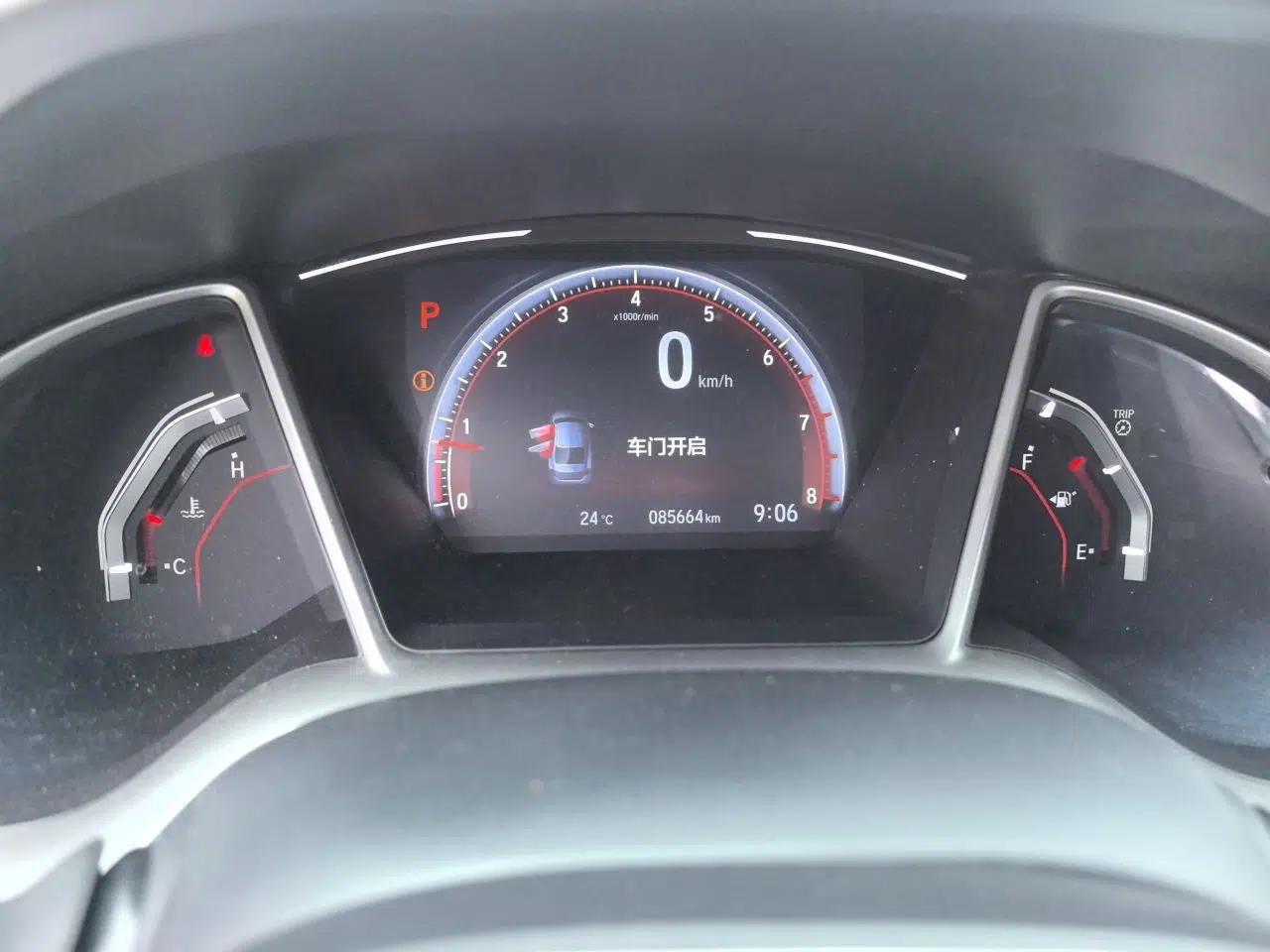 Honda Civic 2019 220TURBO CVT Dynamic Edition China V Emission Standard — миниатюра 12