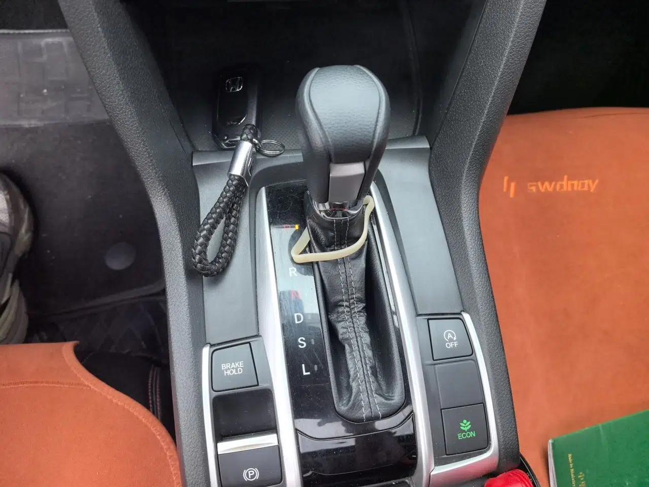 Honda Civic 2019 220TURBO CVT Dynamic Edition China V Emission Standard — миниатюра 14