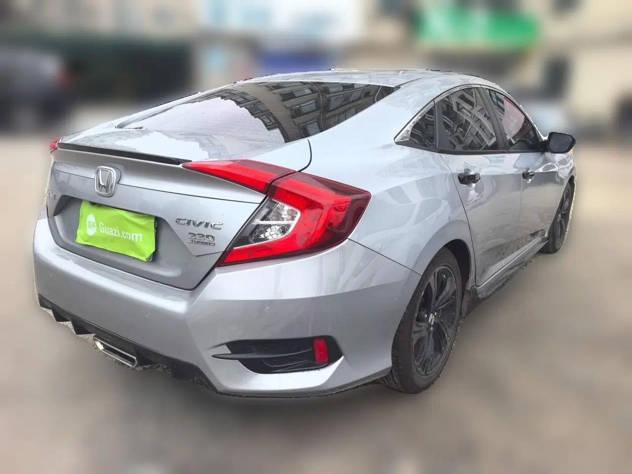 Honda Civic 2019 220TURBO CVT Dynamic Edition China V Emission Standard — миниатюра 6