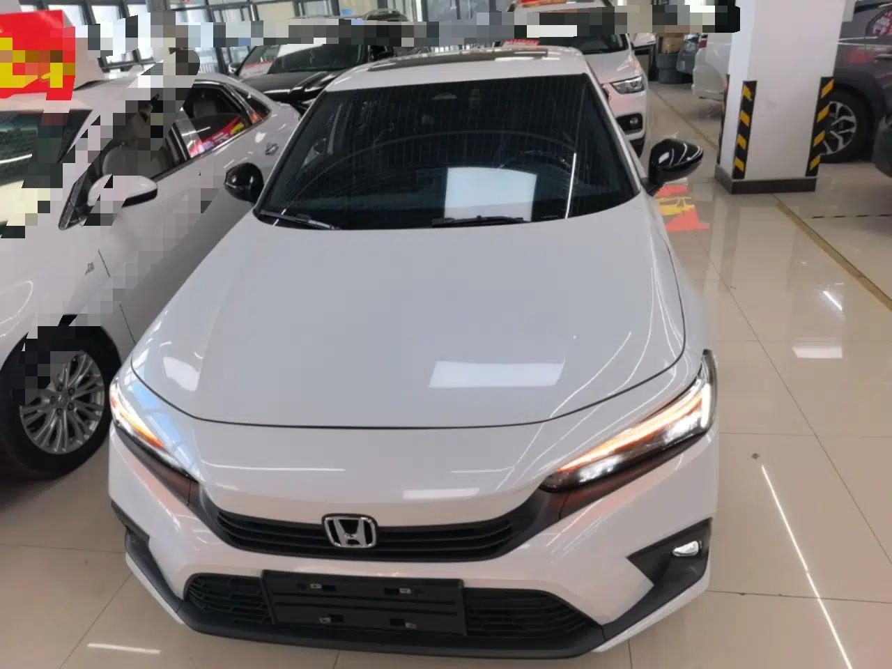 Honda Civic 2022 240TURBO CVT Dynamic Edition — миниатюра 2