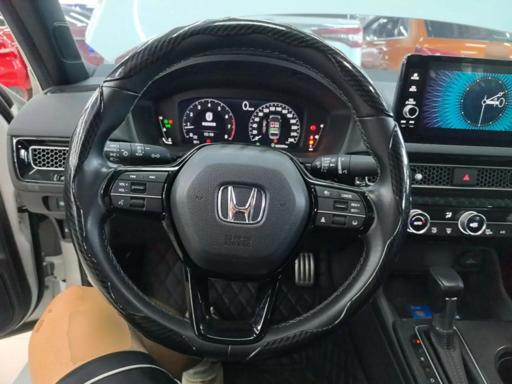 Honda Civic 2022 240TURBO CVT Dynamic Edition — миниатюра 13