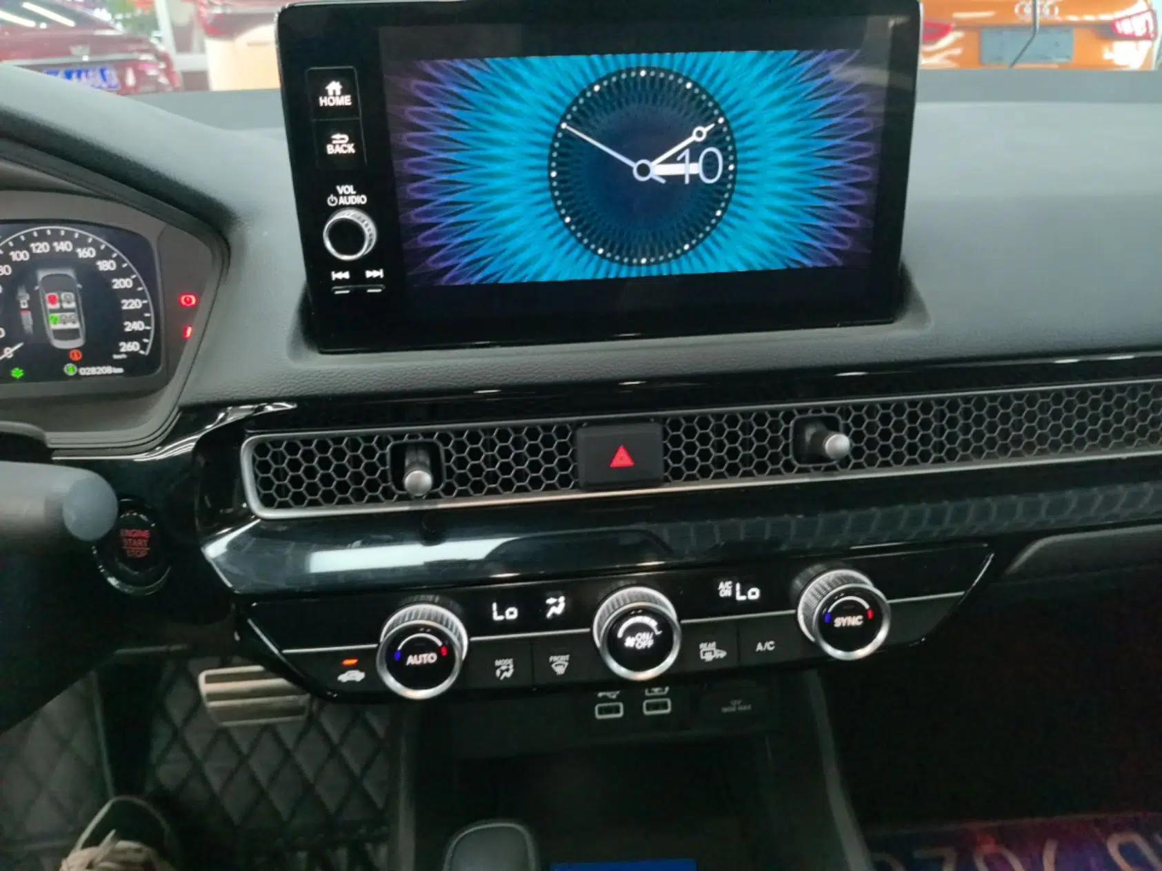 Honda Civic 2022 240TURBO CVT Dynamic Edition — миниатюра 15