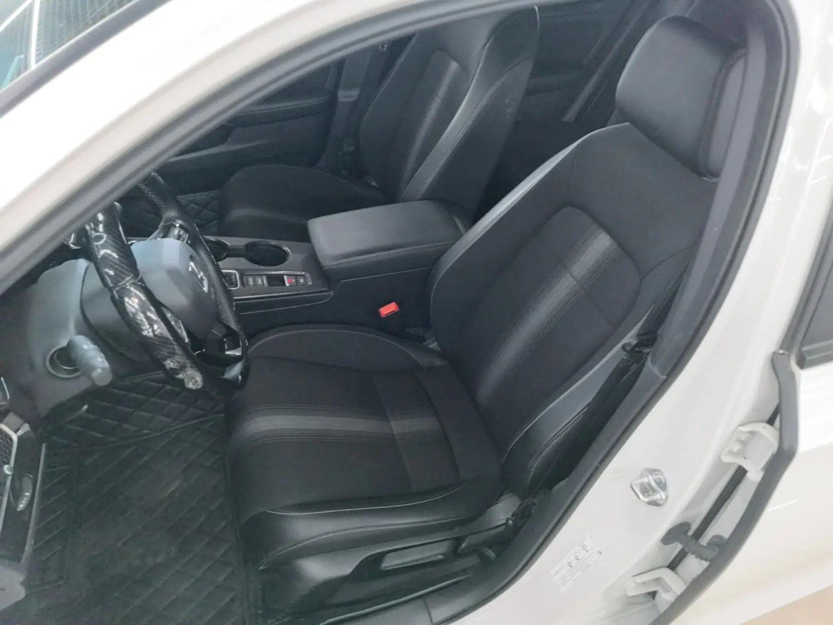 Honda Civic 2022 240TURBO CVT Dynamic Edition — миниатюра 17