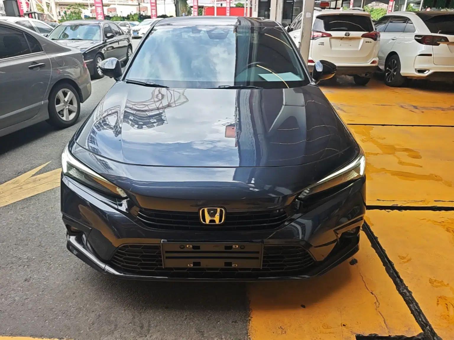 Honda Civic 2022 240TURBO CVT Dynamic Edition — миниатюра 2