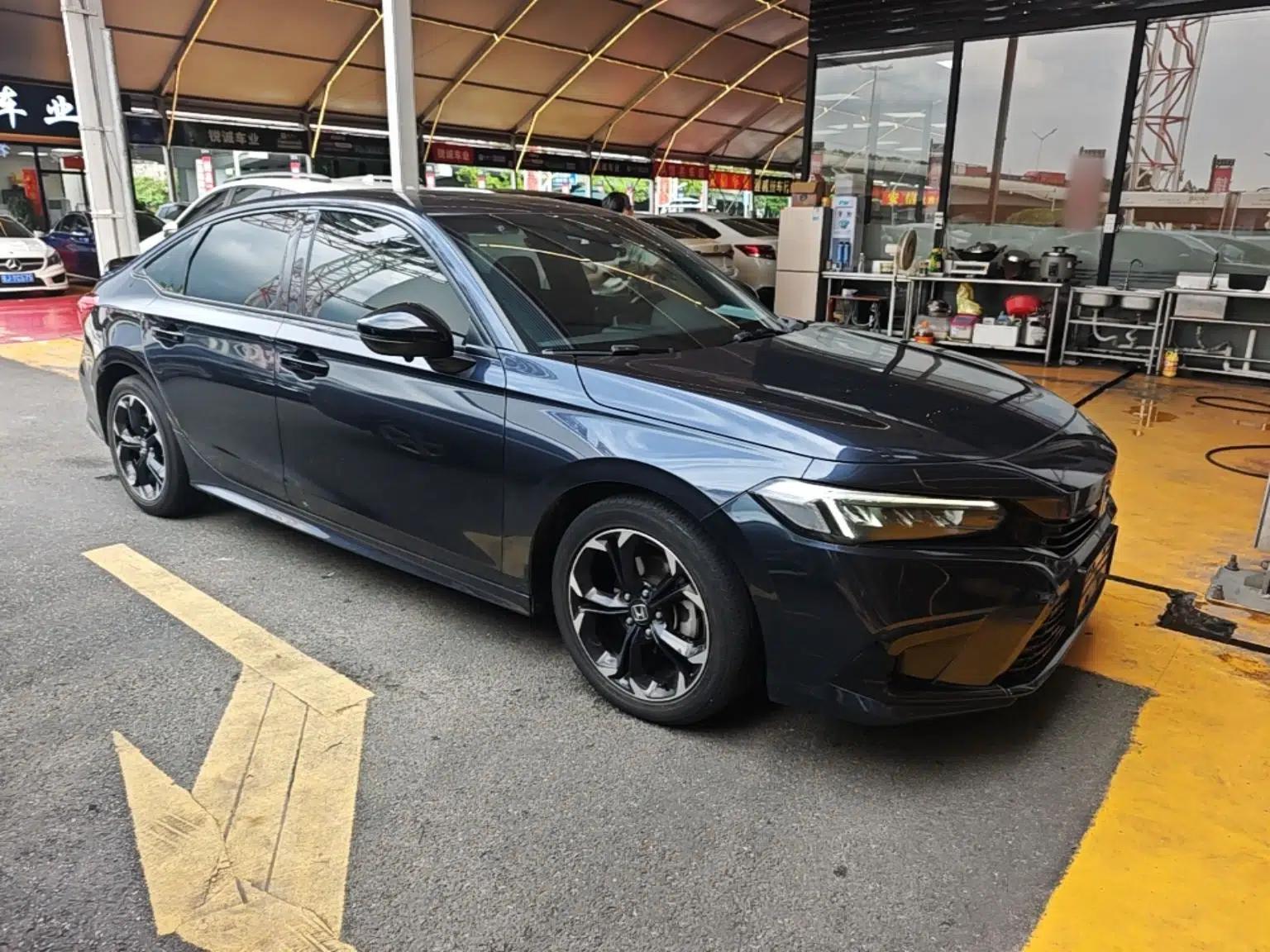 Honda Civic 2022 240TURBO CVT Dynamic Edition — миниатюра 12