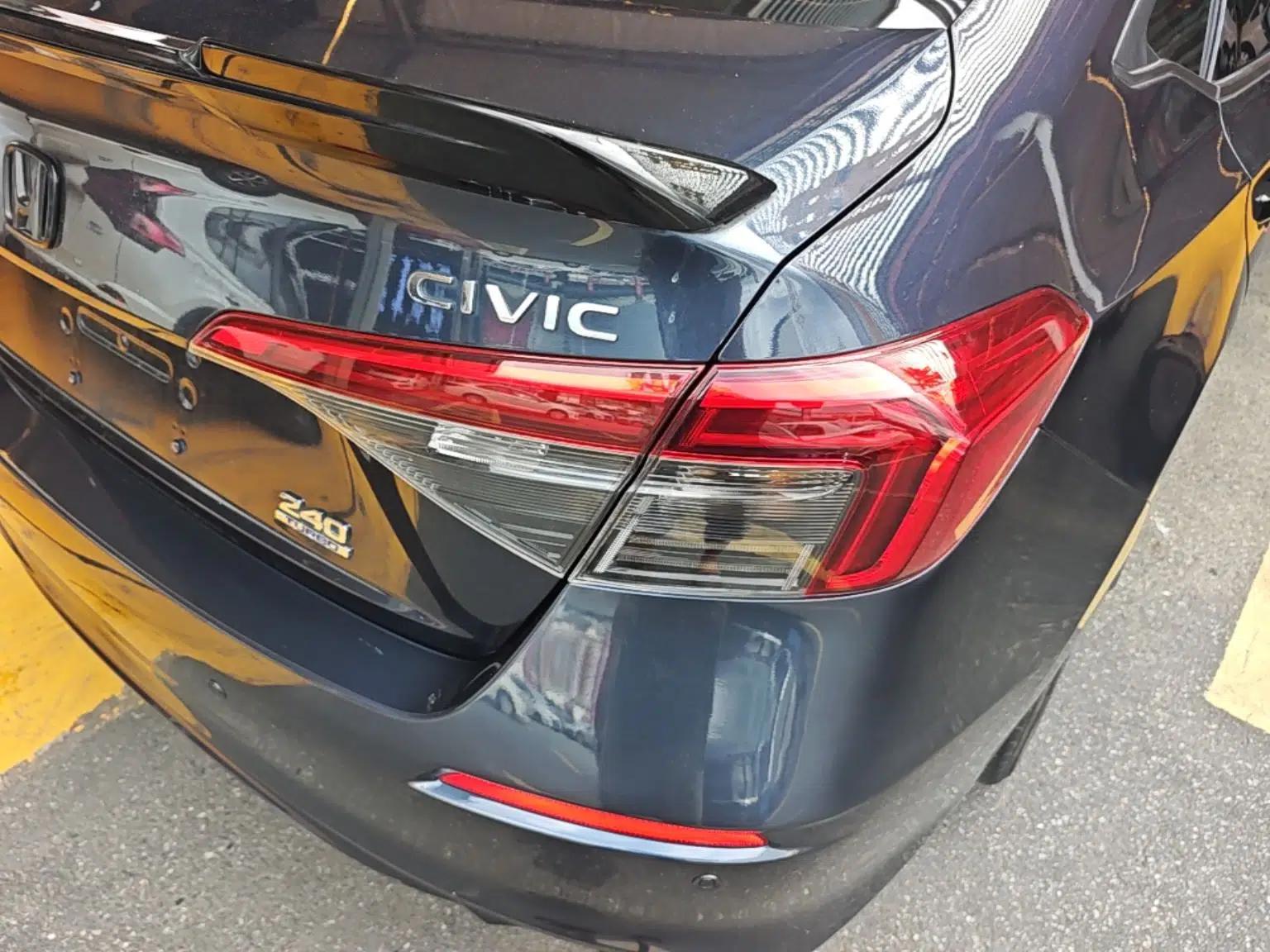 Honda Civic 2022 240TURBO CVT Dynamic Edition — миниатюра 14